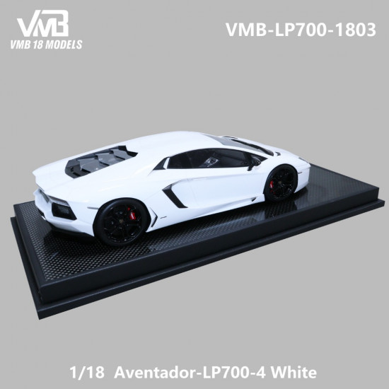 VMB 1/18 Lamborghini Aventador  LP700-4 White