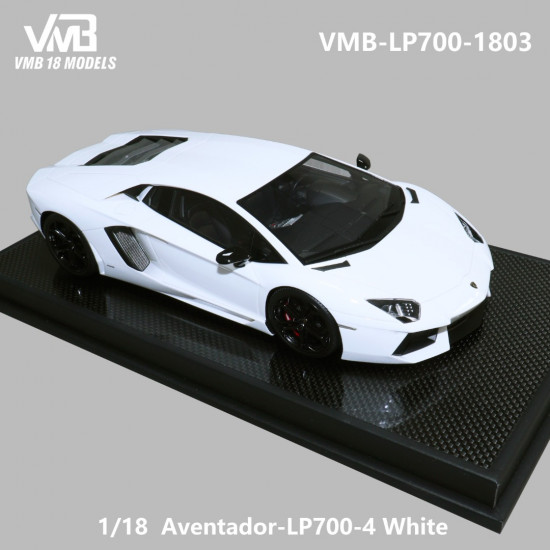 VMB 1/18 Lamborghini Aventador  LP700-4 White