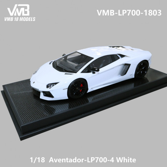 VMB 1/18 Lamborghini Aventador  LP700-4 White