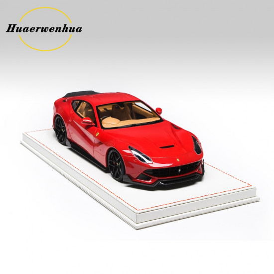 Runner 1/18 Ferrari F12 DMC