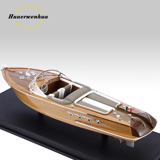 VMB 1:18 Riva Aquarama resin model