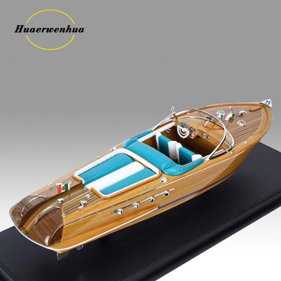 VMB 1:18 Riva Aquarama