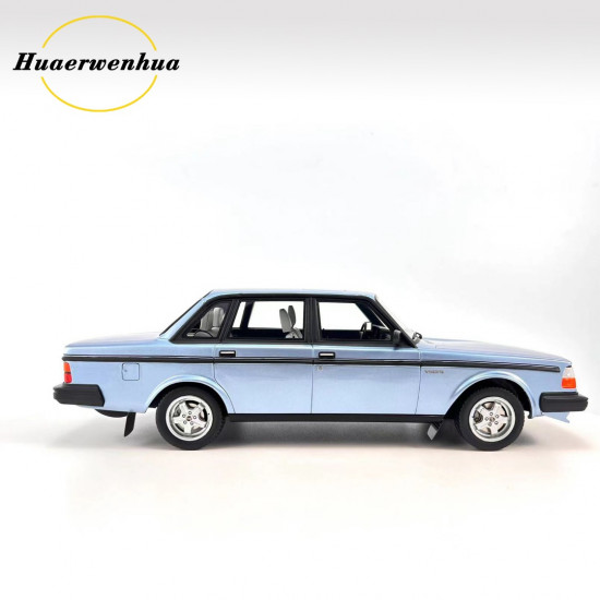 DNA1:18 Volvo 244 turbo 