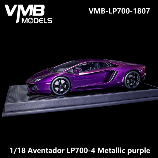 1/18 Lamborghini Aventador LP700-4 Metallic purple